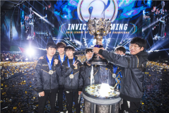 S15总决赛下路对决：卡莎、霞、厄斐琉斯定义主流格局